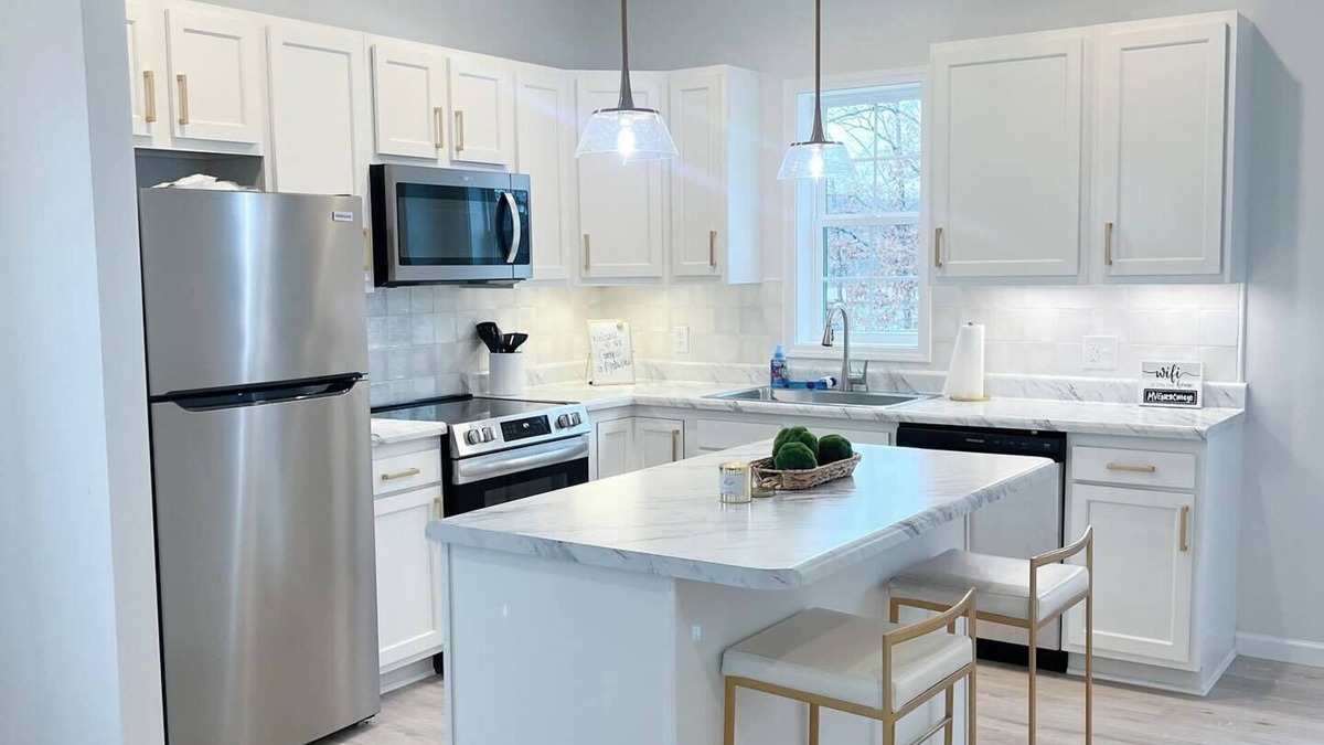 Farmers House | Cottage #2 at MeadowView!