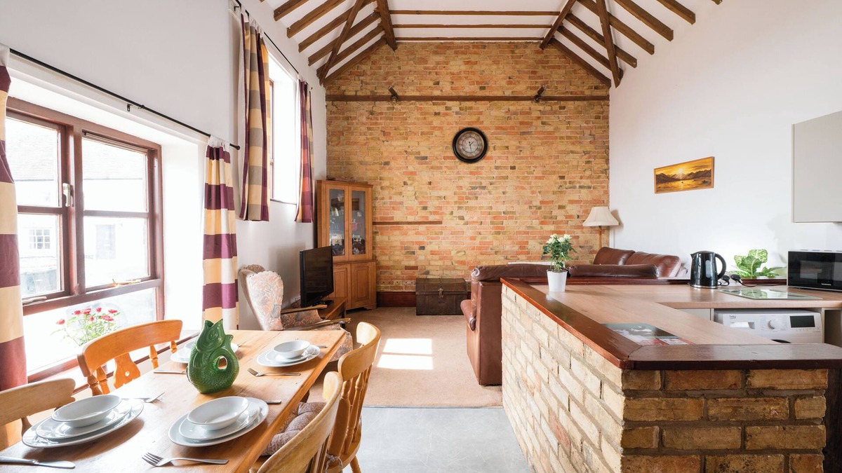 Bedford House | Cottage 2 at Scald End farm