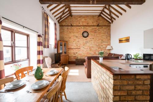 Bedford House | Cottage 2 Scald end