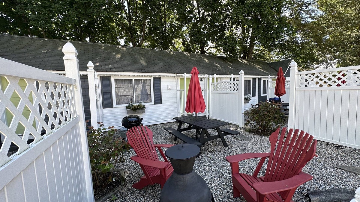 Wolfeboro Cottage | Cottage 3 - Year Round - Pet Friendly - 1 Bedroom/1 Bath