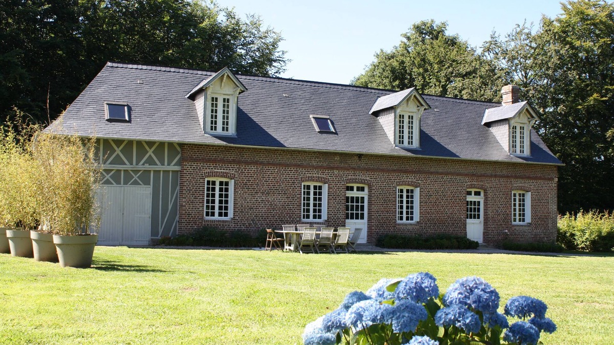 Paluel Cottage | Cottage 3km sea, 5 minutes Lac de Caniel, 1km golf