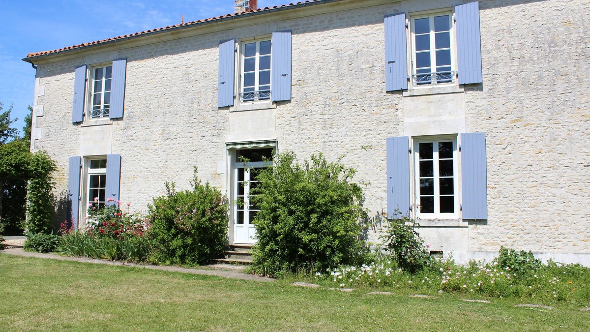 Maillezais Cottage | Cottage, 4 *, "The Murier Marais Poitevin", up to 14 people