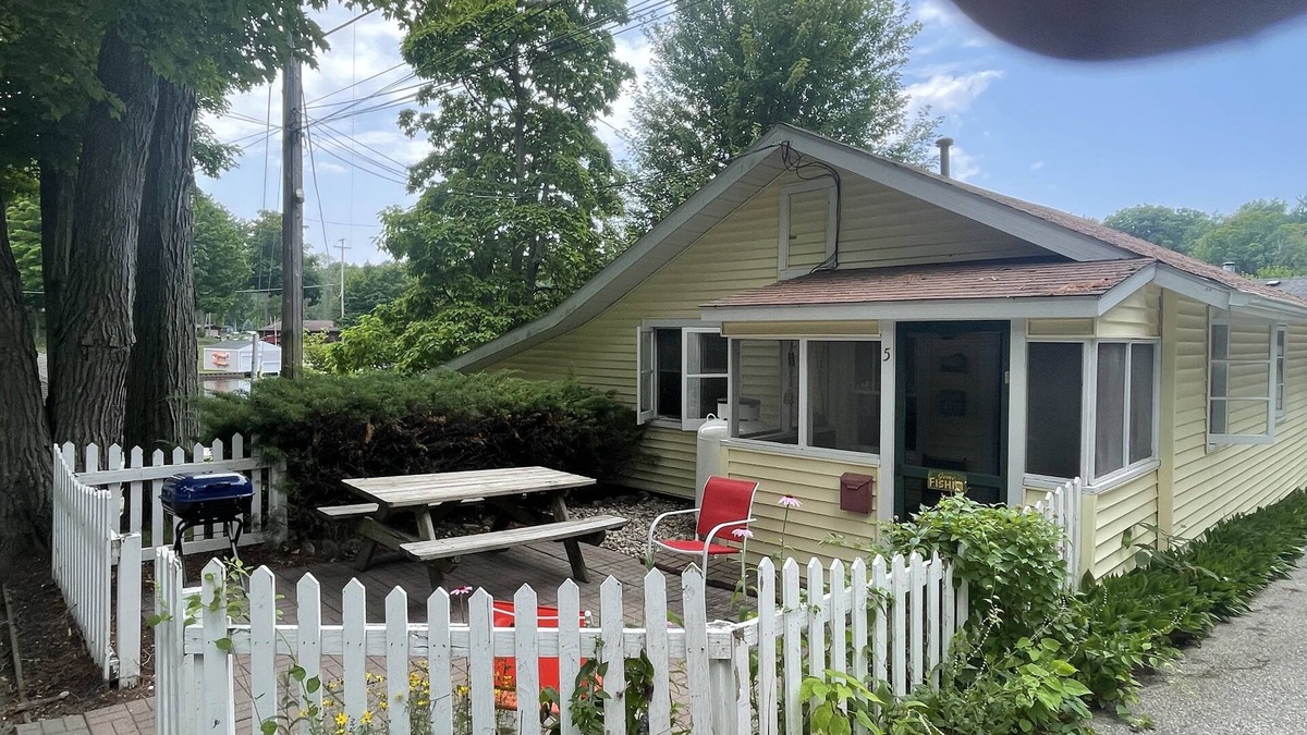 Ludington Cottage | Cottage 5 has a very Hamlin lake cottage feel. More private setting.