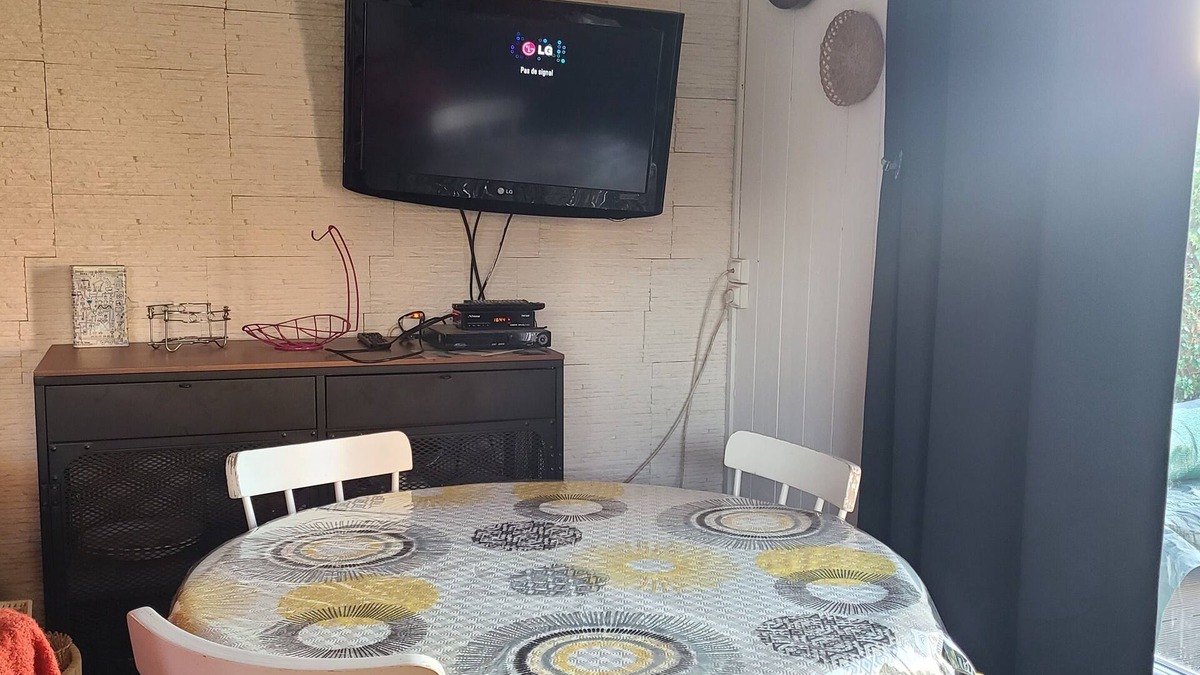 Asnelles Ski Chalet | Cottage 50 m from the sea on one of the Normandy landing sites