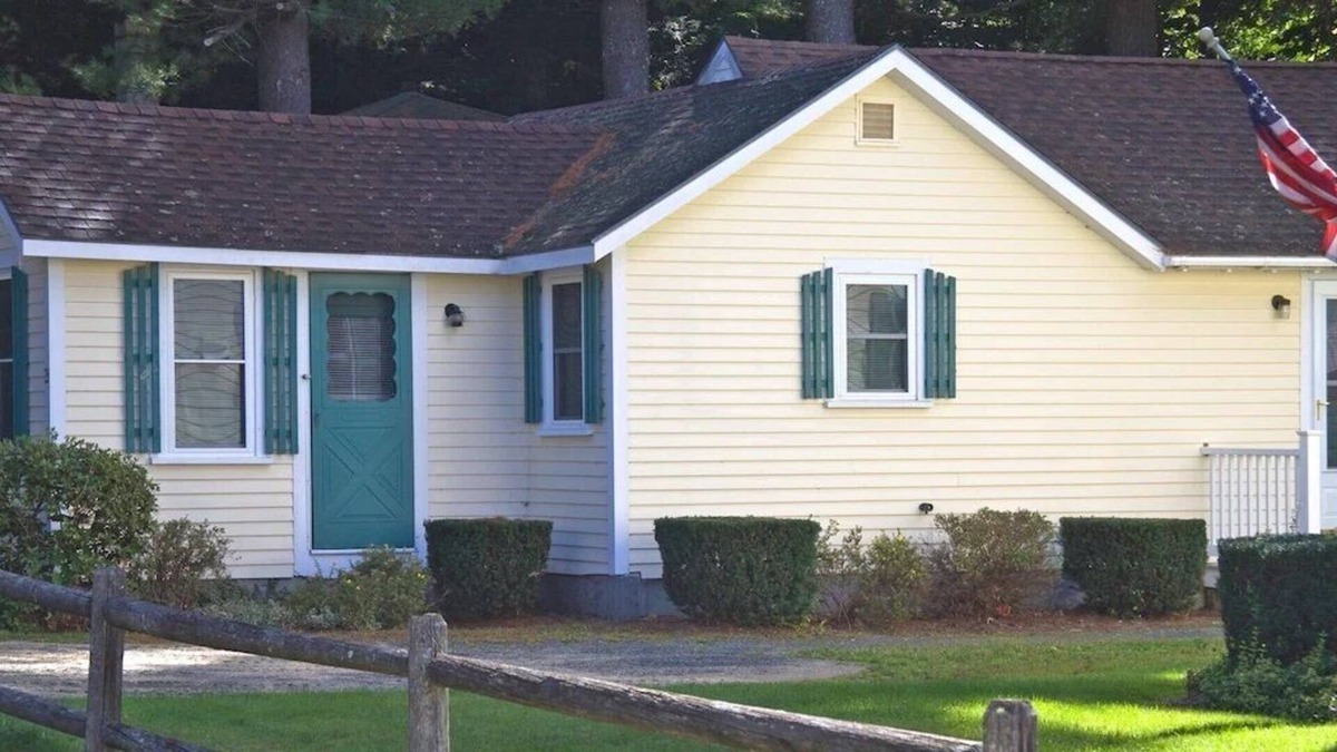 Gilford Cabin | Cottage A at The Inn at Smith Cove
