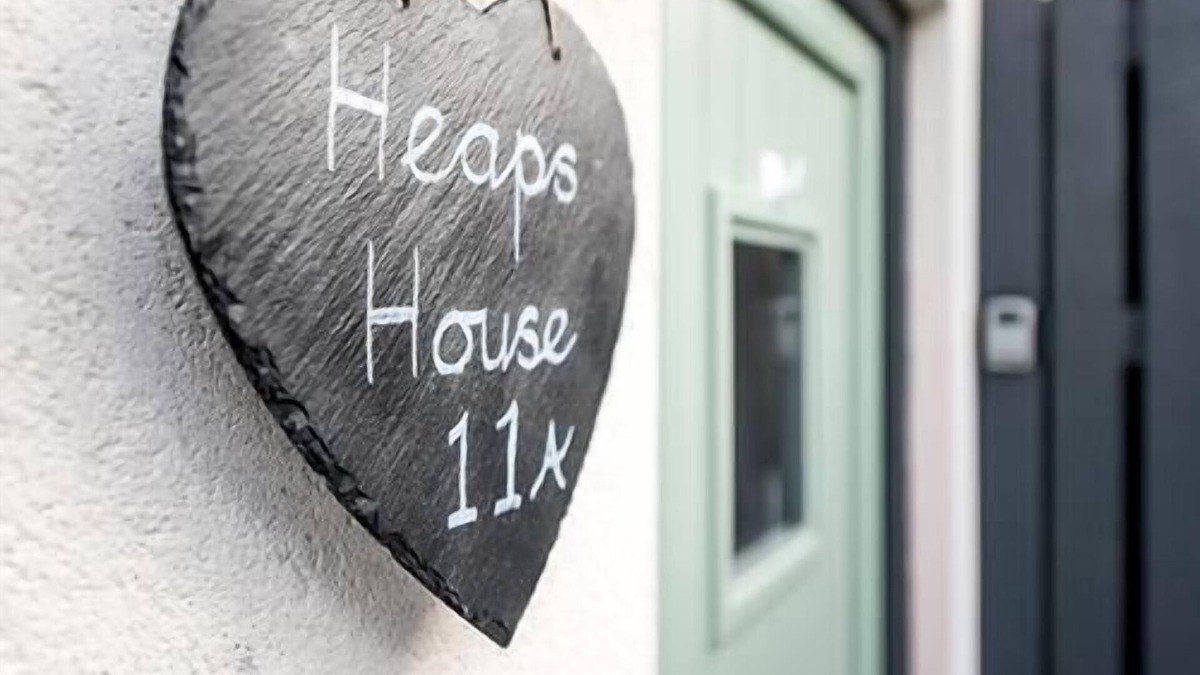 Denby Dale Cottage | Cottage at Heaps House
