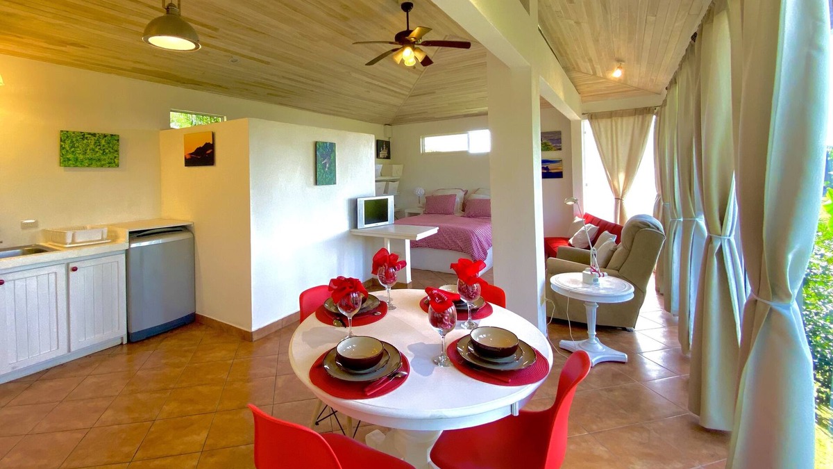 Garabito Cottage | Cottage at Magic Mountain Views Lote 51