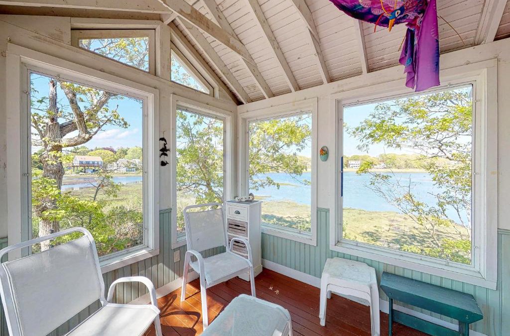 Pocasset House | Cottage by the Bay