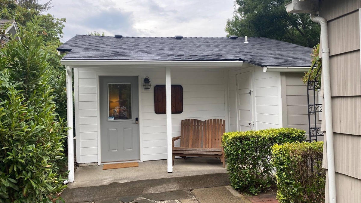 Jacksonville Cottage | Cottage C with Large Private Patio