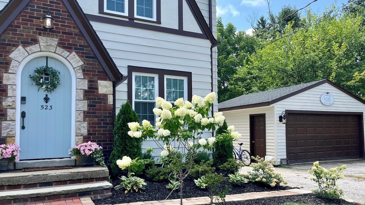 Berea Cottage | Cottage Charm in Beautiful Berea