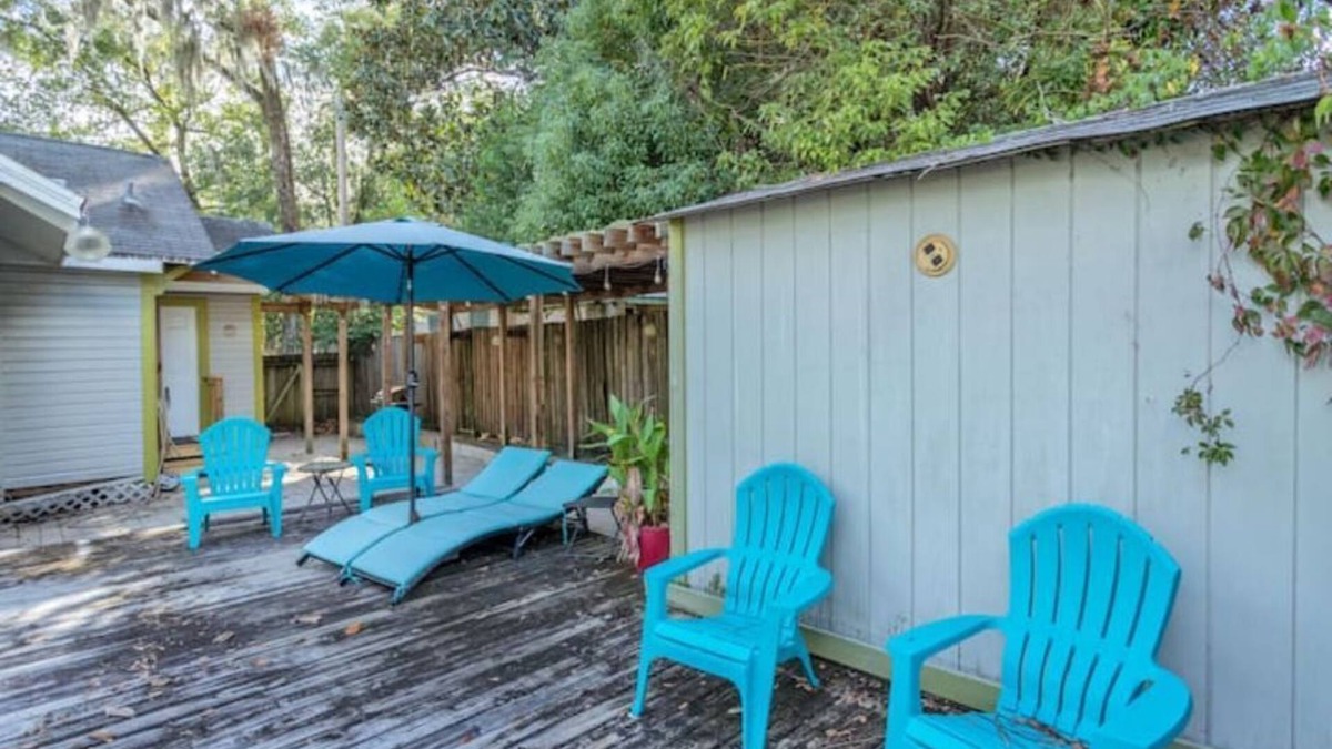 Duckpond House | Cottage close to downtown and biking trails