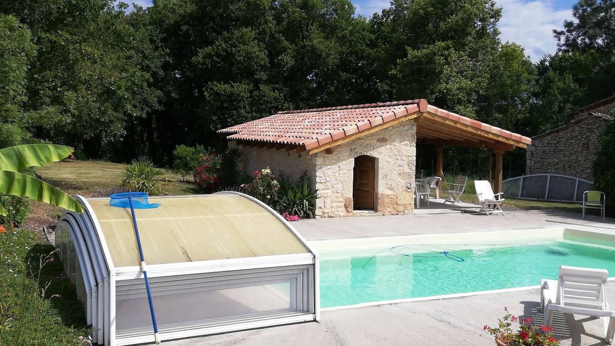 Villeneuve-sur-Vere House | cottage country house in white stone of the country Cordais