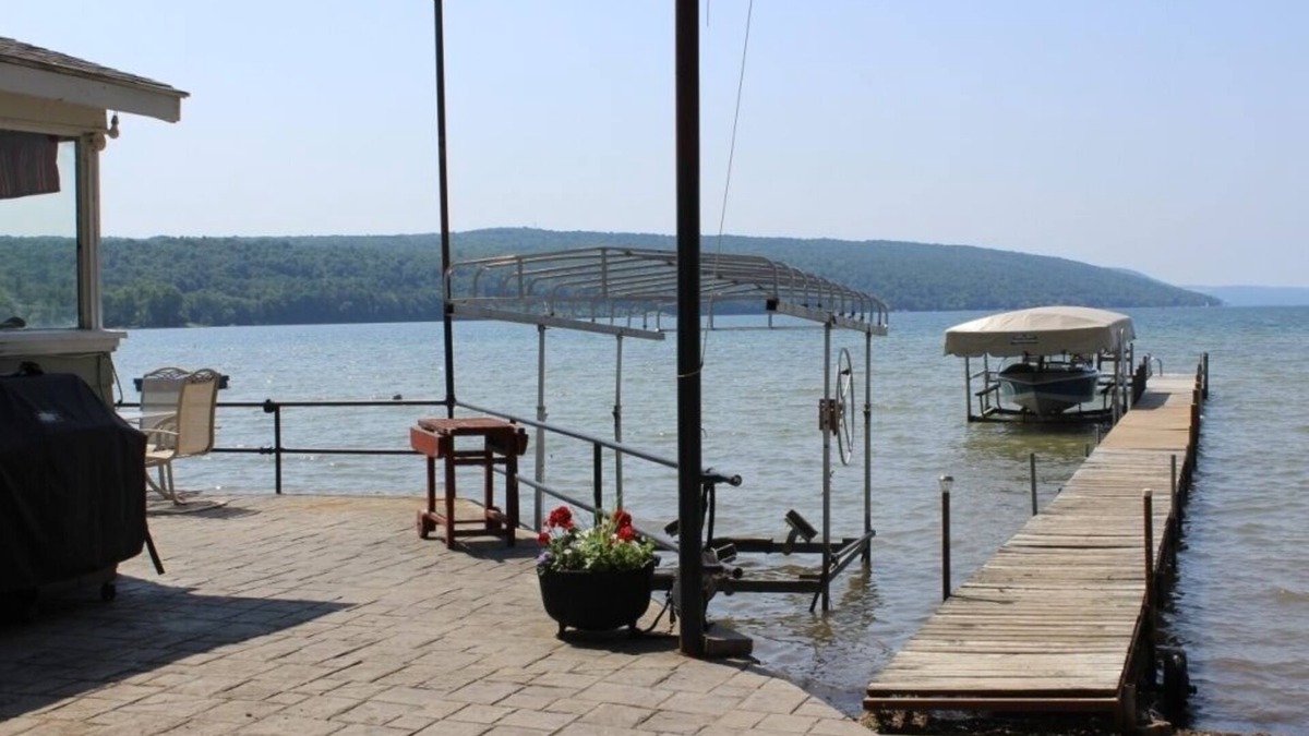 Town of Jerusalem House | Cottage- Flat- On Lake -Avail Aug 27-Sept 3