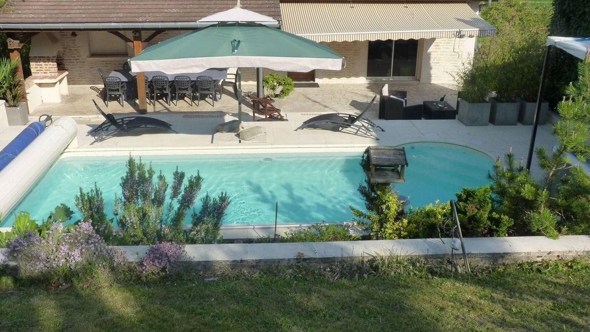 Arrentieres House | Cottage for 2 to 10 people with heated pool