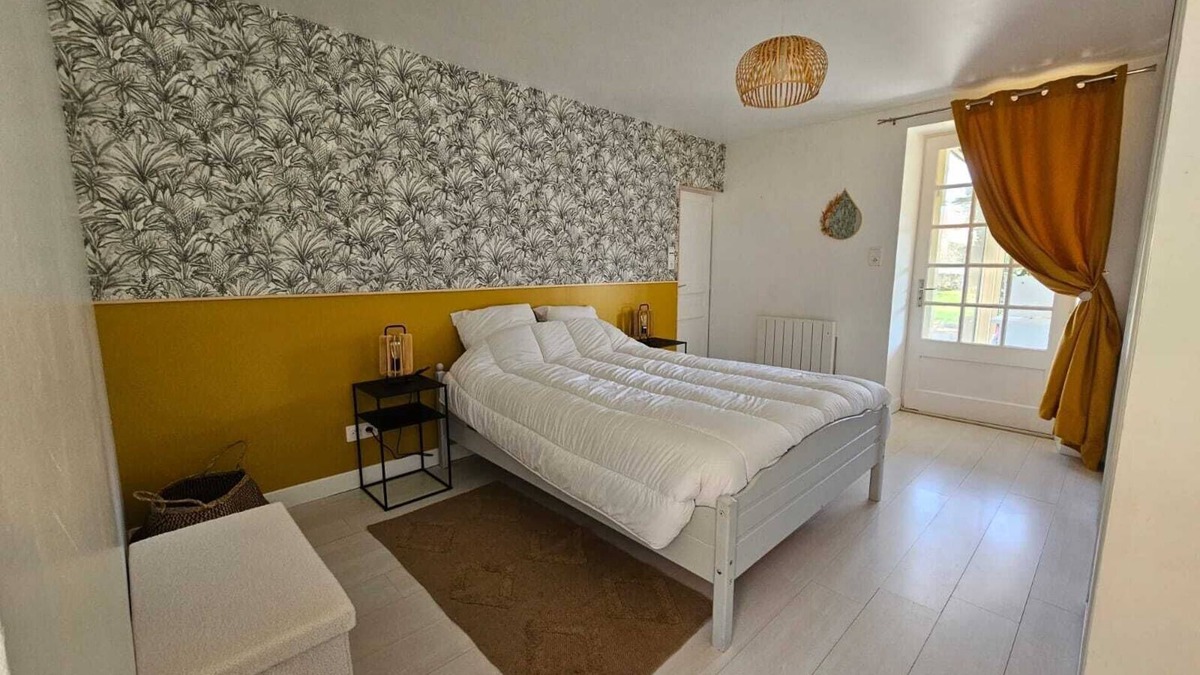 Peault House | Cottage for 4 to 6 persons + private jacuzzi