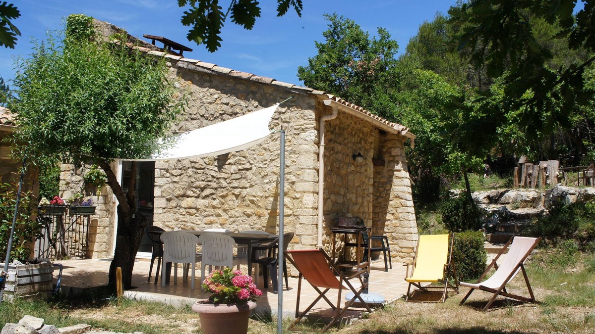 Chateauneuf-de-Bordette Other | cottage of charm with swimming pool in a Mas Provençal 4 *