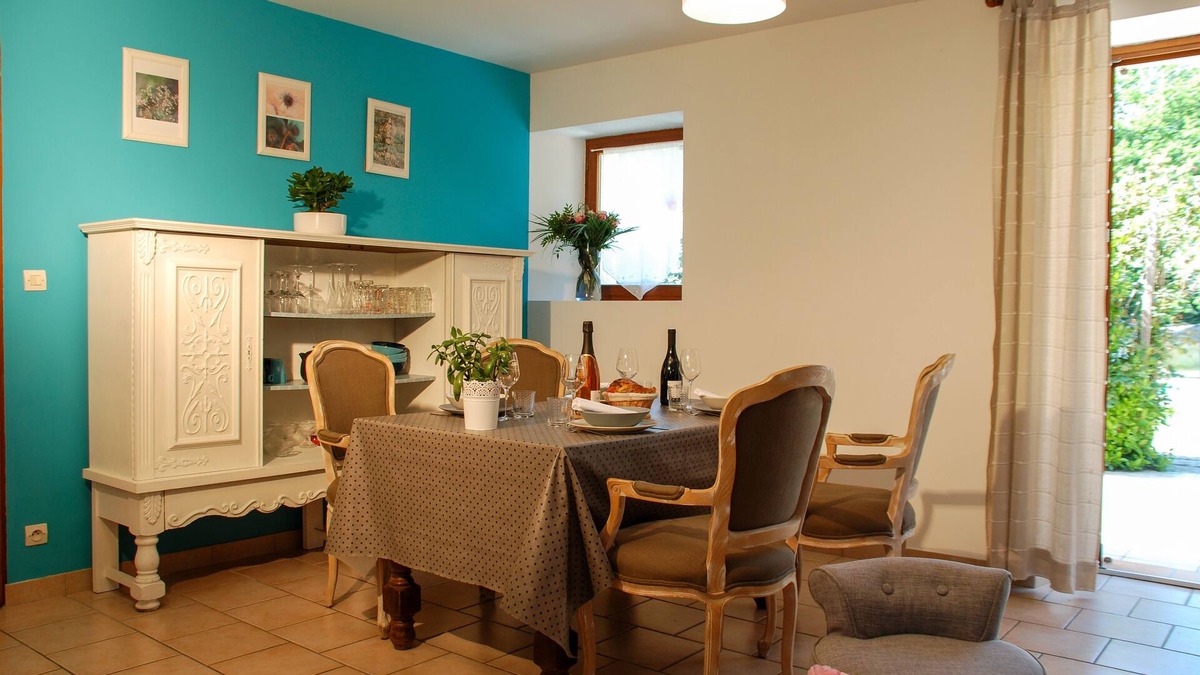 Vallieres-les-Grandes Cottage | Cottage-Wet room-Park view