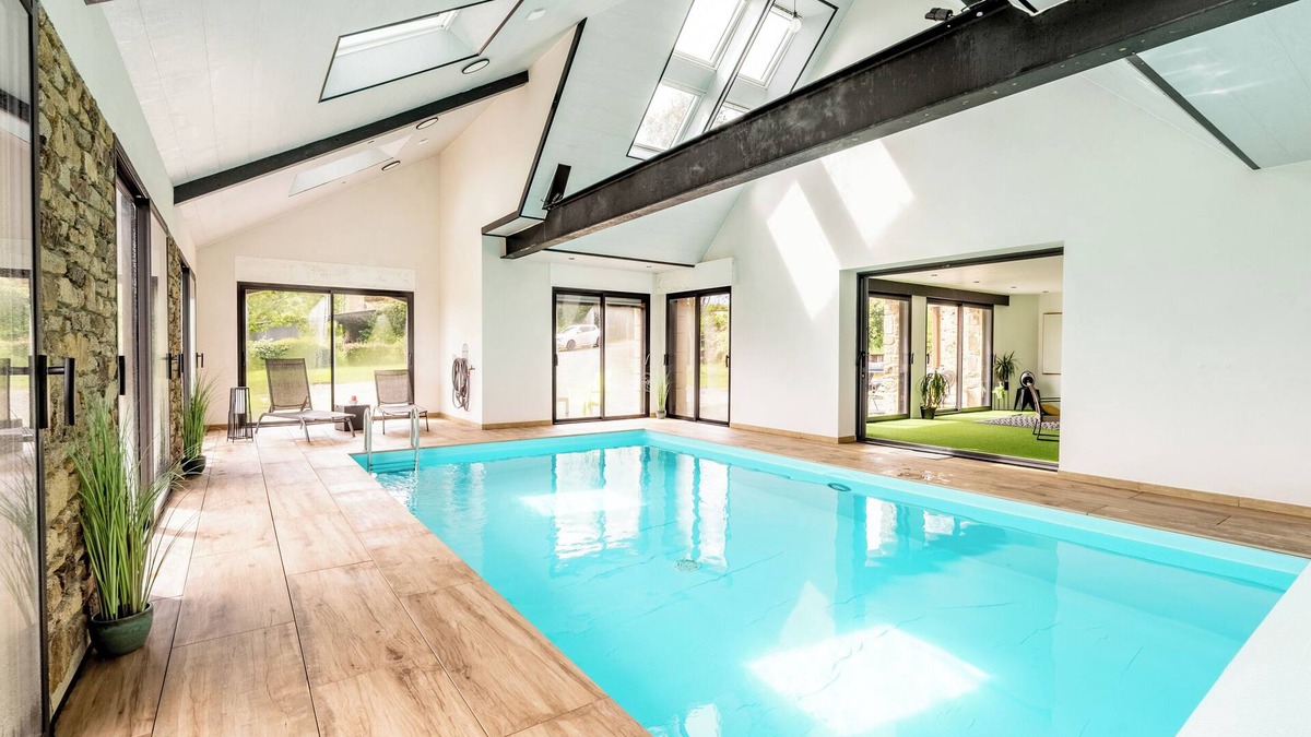 Caden Villa | Cottage 'Gite Ti Coz Piscine Intérieure' with Private Terrace, Private Garden and Wi-Fi
