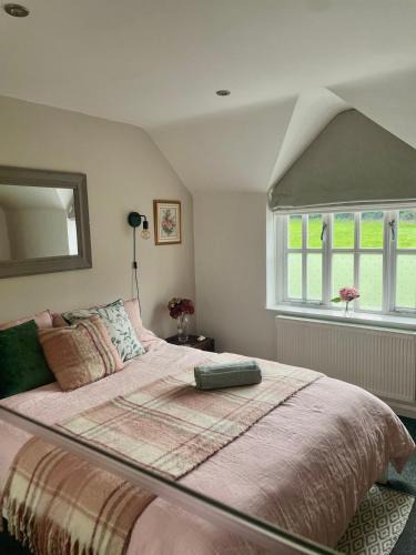 Gloucester Bed & Breakfast | Cottage Guest House Nr Cheltenham on Cotswold Edge