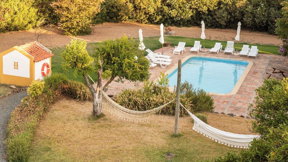 Cabeco de Vide Cottage | Cottage 'Herdade Da Ordem' with Shared Pool, Shared Garden and Wi-Fi