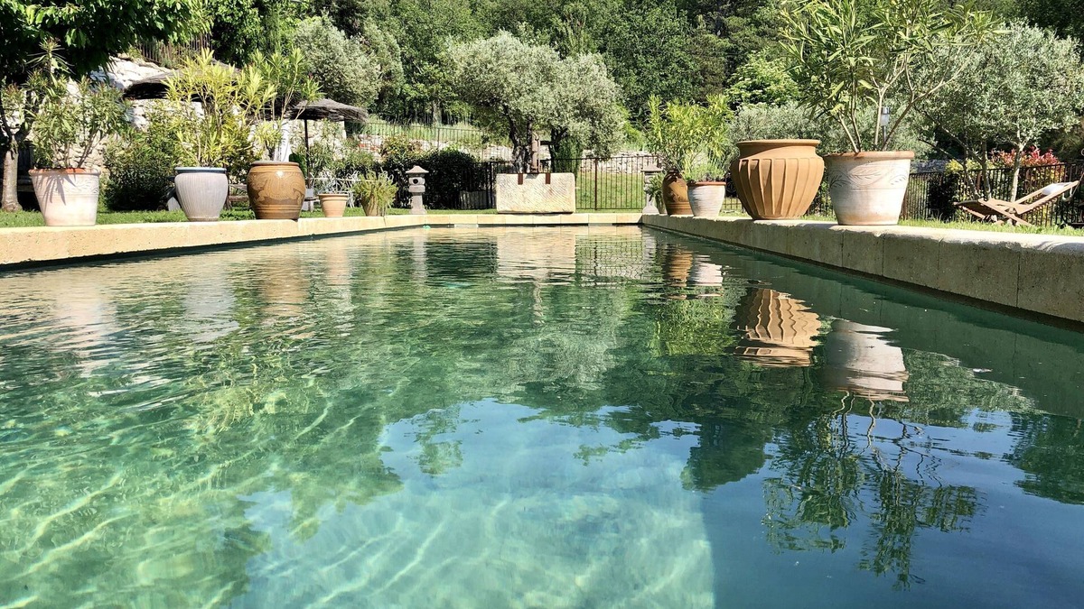 Apt House | Cottage in a restored Provencal farmhouse