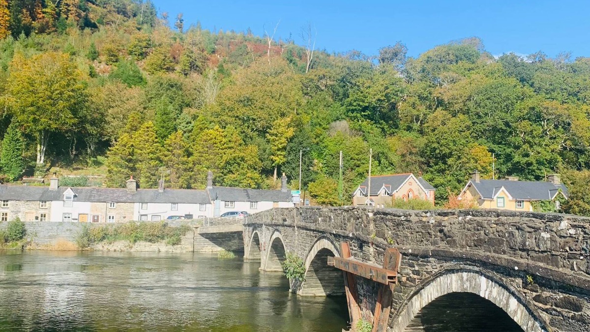Machynlleth Cottage | Cottage in beautiful Welsh valley setting, 3 bedroom, outside space