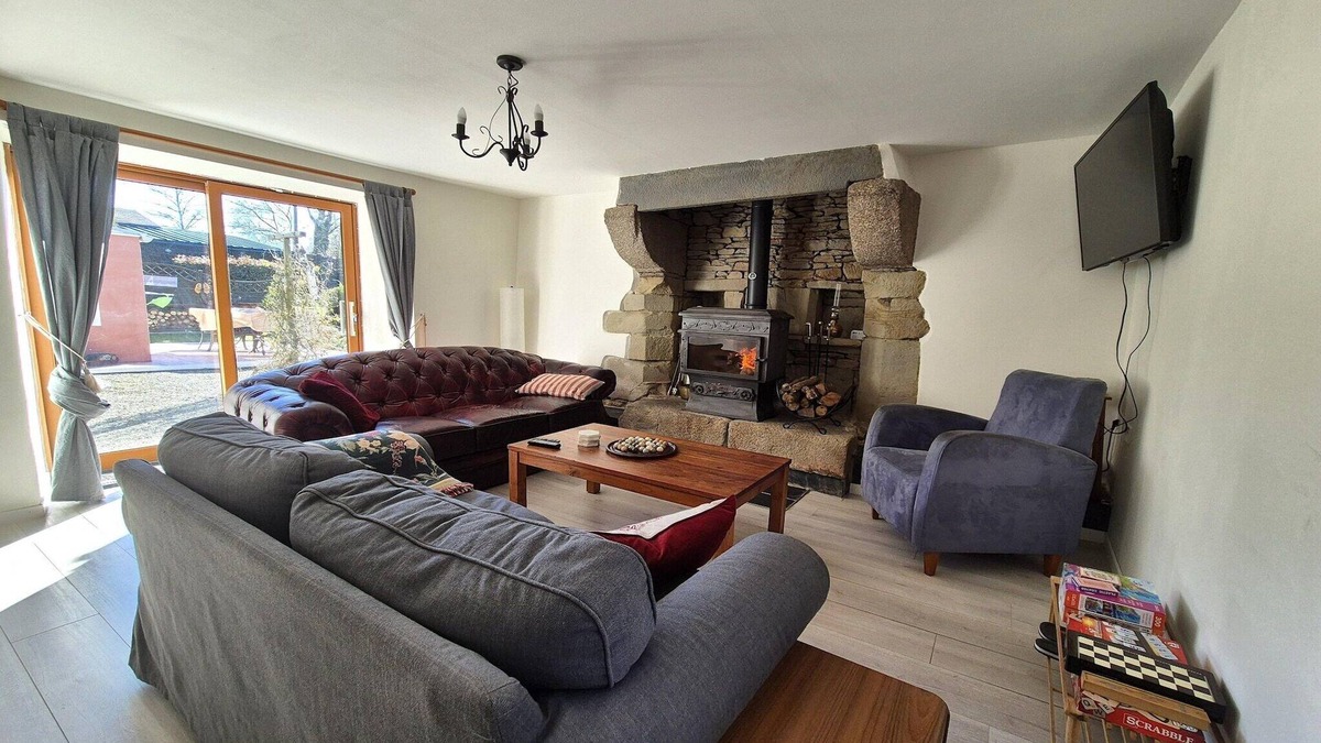 Mael-Carhaix Cottage | Cottage in Brittany's Peaceful Countryside