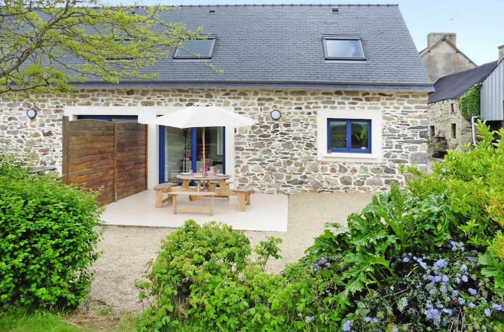 Telgruc-sur-Mer House | Cottage in Brittany with Stunning Sea Views