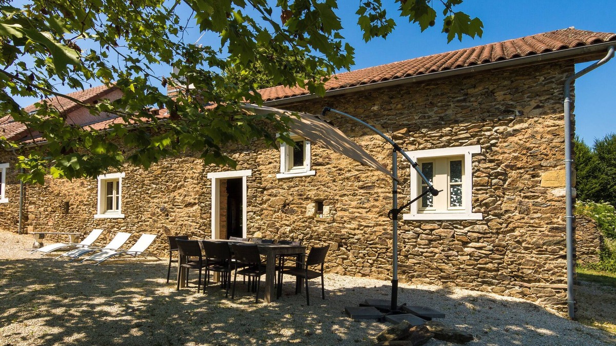 Chalais Cottage | Cottage in Chaleix near Forest & Lake