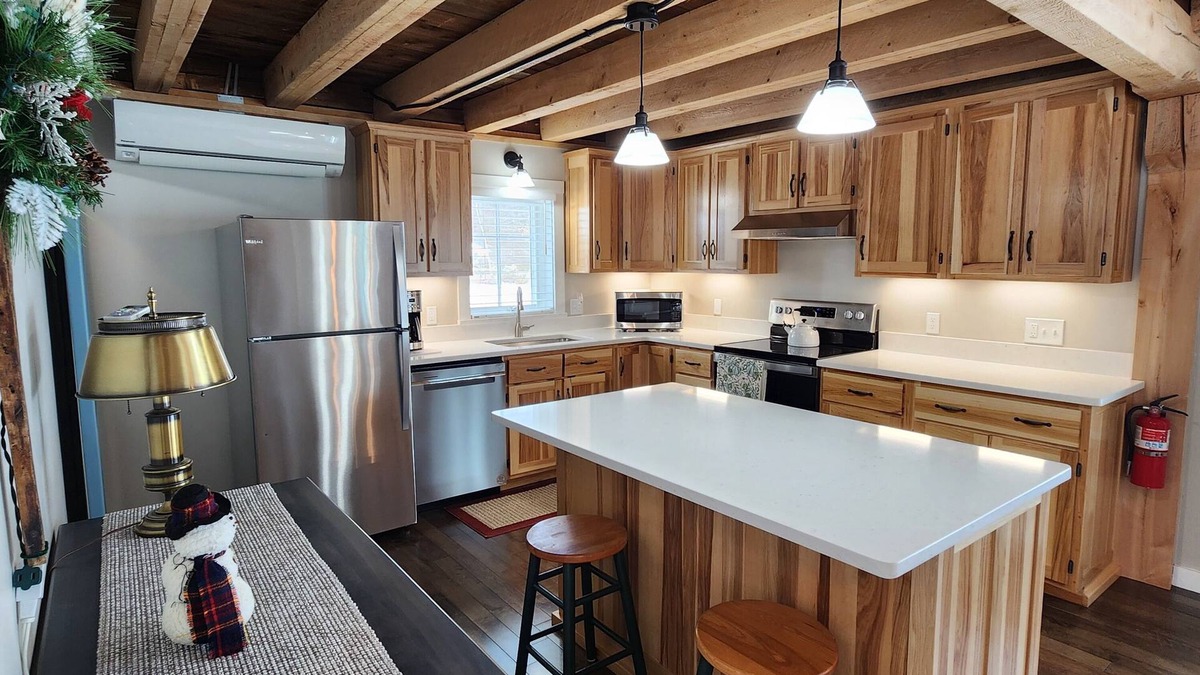Contoocook Cottage | Cottage in Charming Contoocook Village. Ideal for Staycations and Remote Work