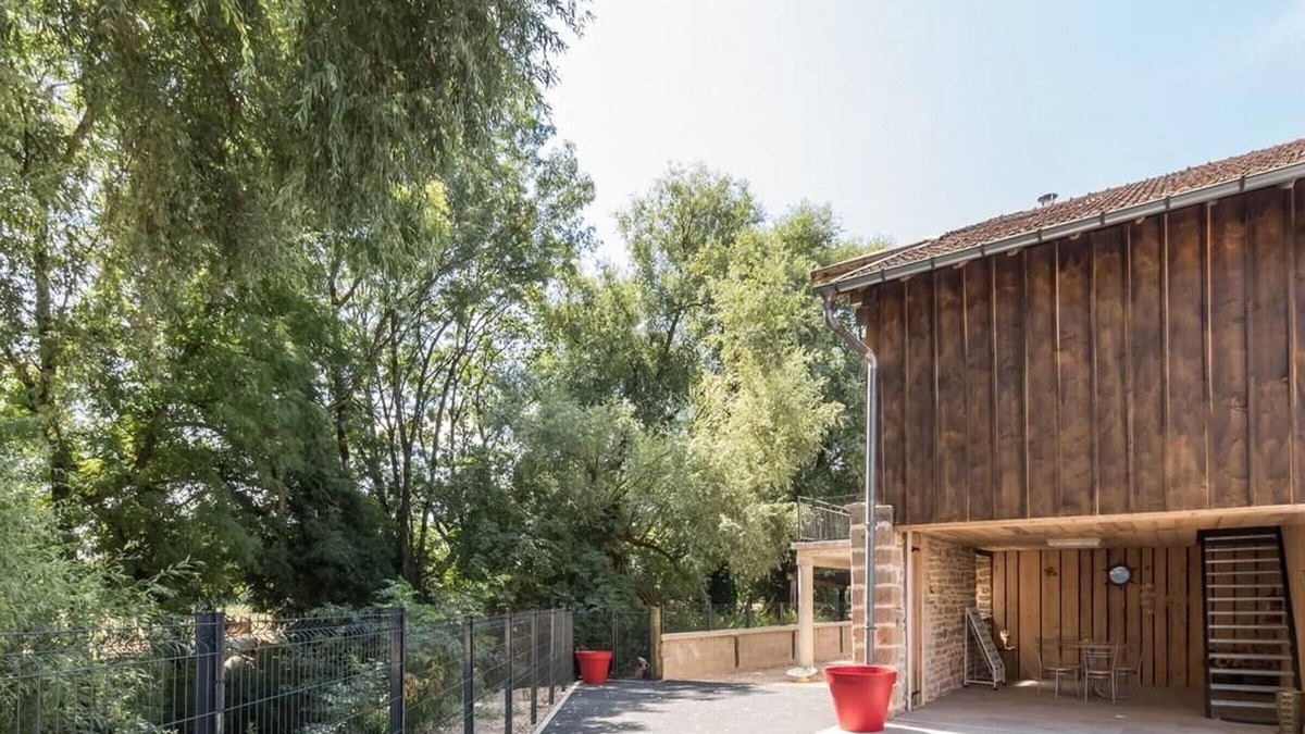 Corre Cottage | Cottage in Corre with balcony, Wifi, Bicycle Friendly Label