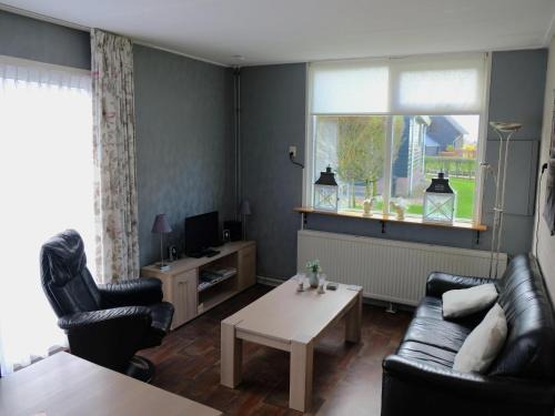 Giethoorn House | Cottage in Dwarsgracht near Giethoorn, cleaning included