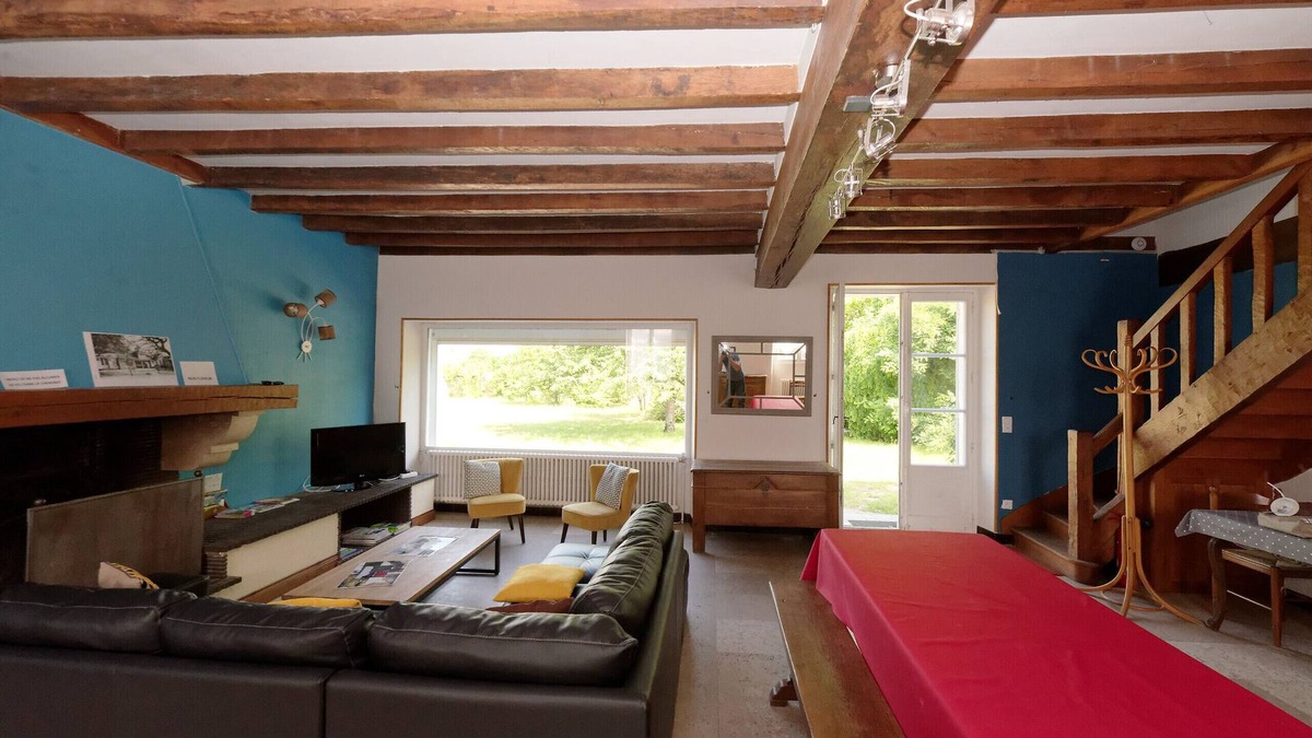 Saint-Dye-sur-Loire House | Cottage in a large enclosed garden up to 11 people.