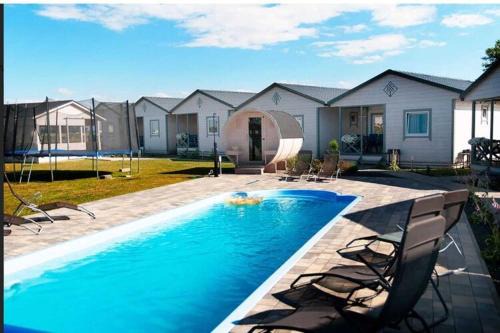 Plesna House | Cottage in G ski near Baltic Beach & Lighthouse