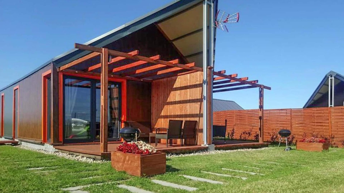 Postomino House | Cottage in Jezierzany near Lake Wicko & Beach