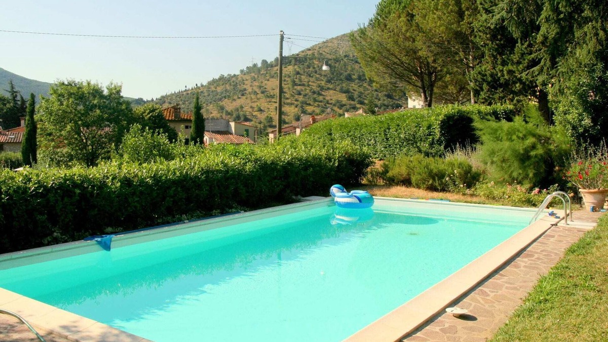 Santa Maria del Giudice Cottage | Cottage in Lucca with Pool & Countryside Charm
