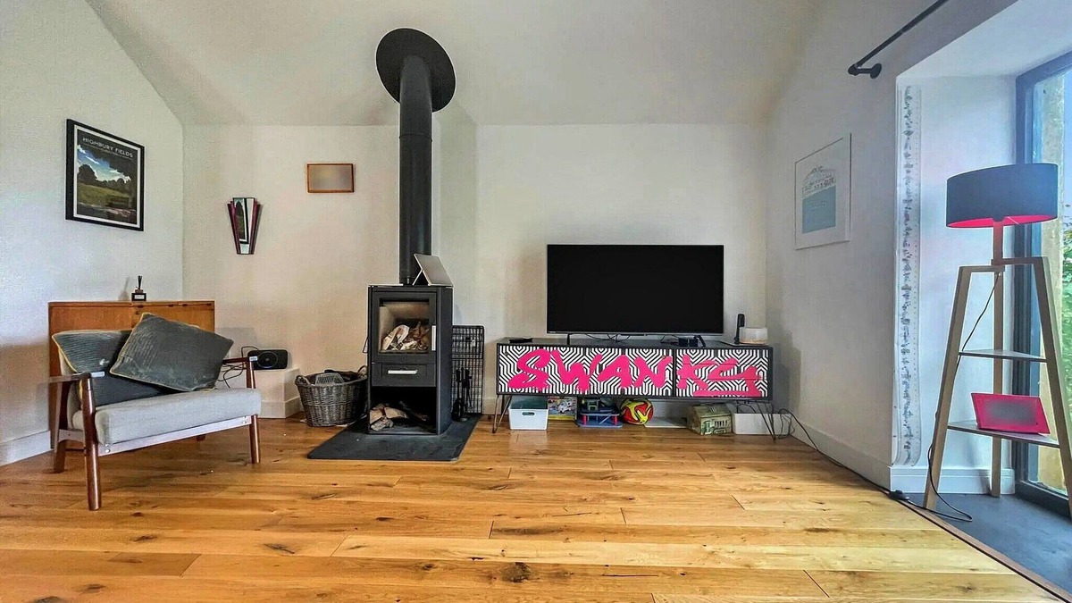 Kingsand House | Cottage in Millbrook with Countryside Views