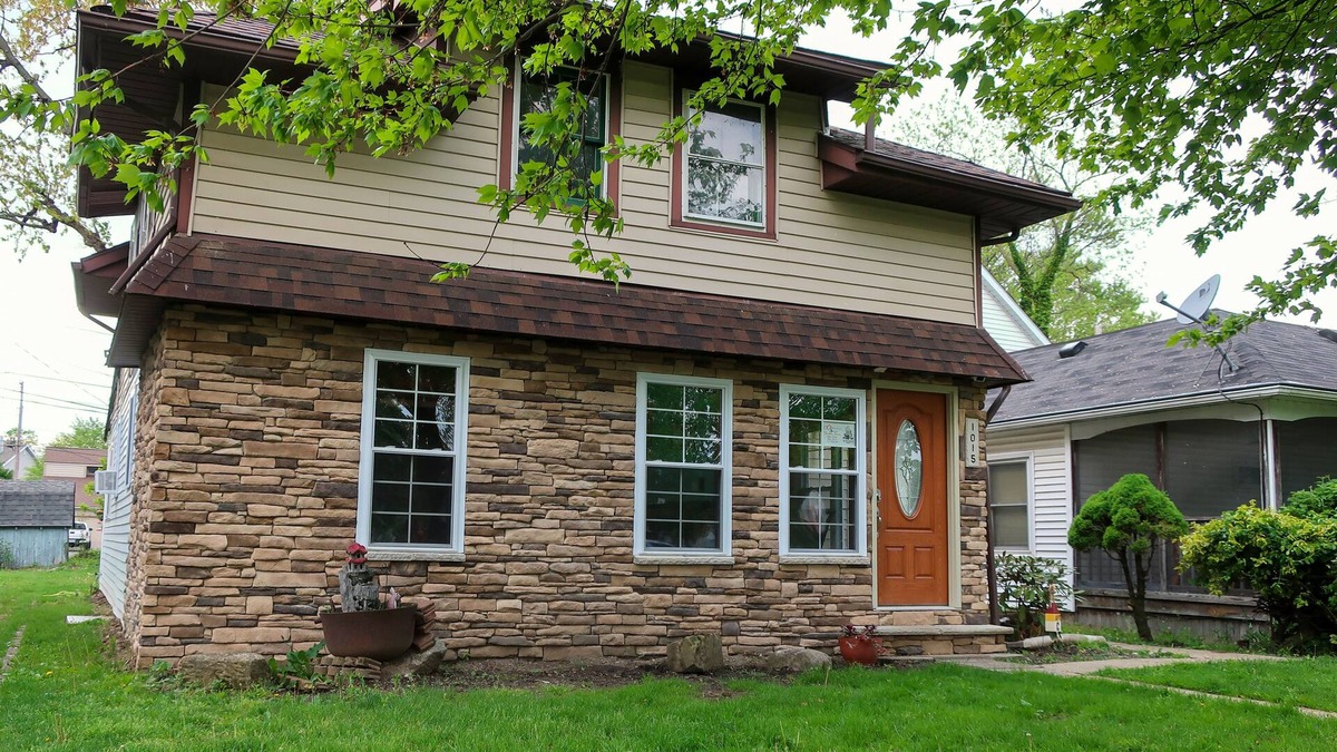 Mitiwanga Cottage | Cottage in Private Beach Community Near Cedar Point and Kalahari