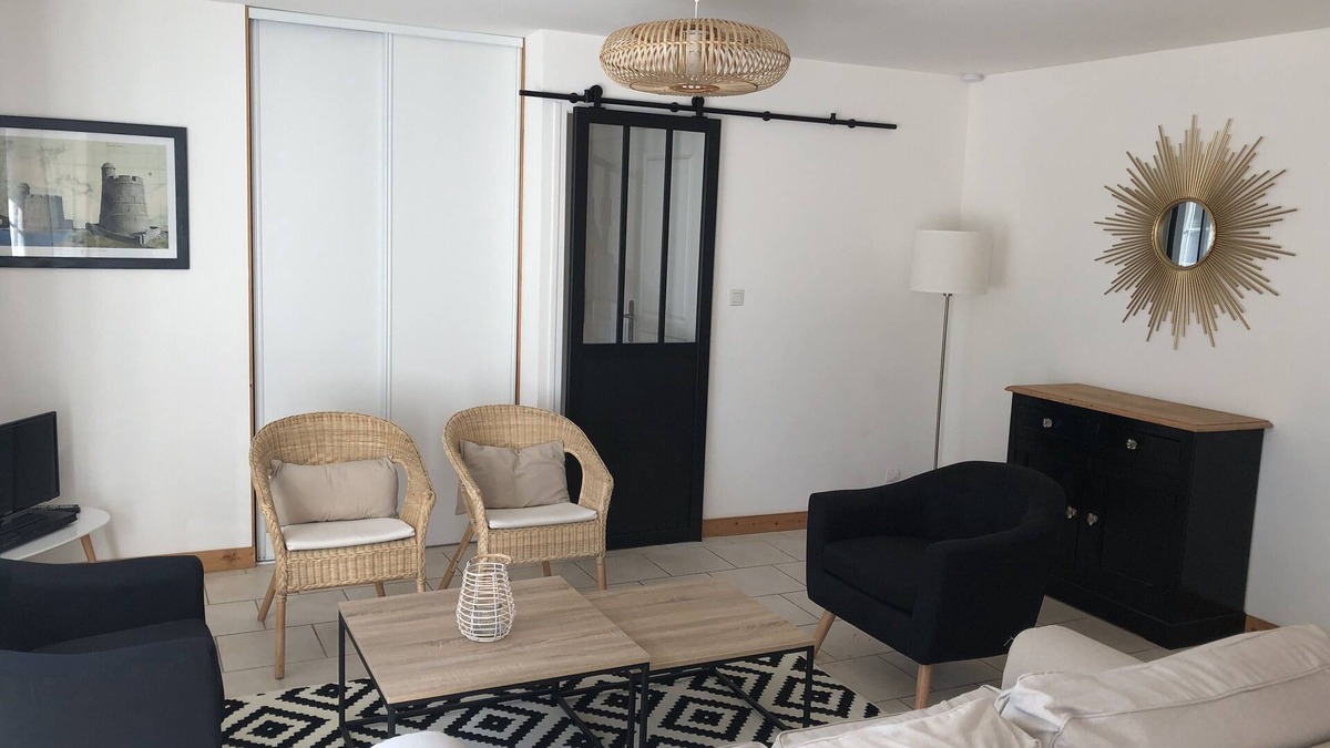 Sainte-Mere-Eglise House | Cottage in Sainte Mère Eglise completely renovated quiet and close to the sea