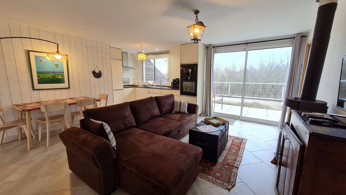 Jouy-le-Potier Cottage | Cottage in Sologne with Activities & Balloon Flight