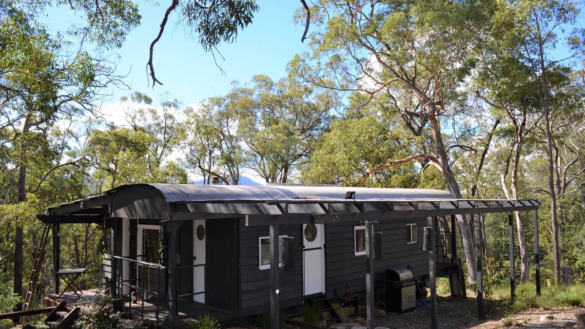 Tapitallee Cottage | COTTAGE IN THE BUSH