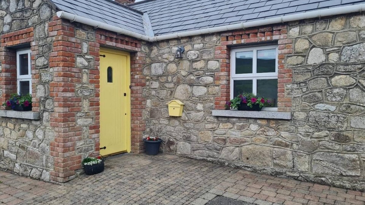 Dublin Cottage | Cottage in the Dublin mountain