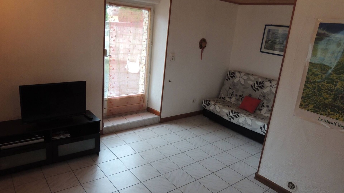 Faymont Cottage | Cottage in the heart of a beautiful small village