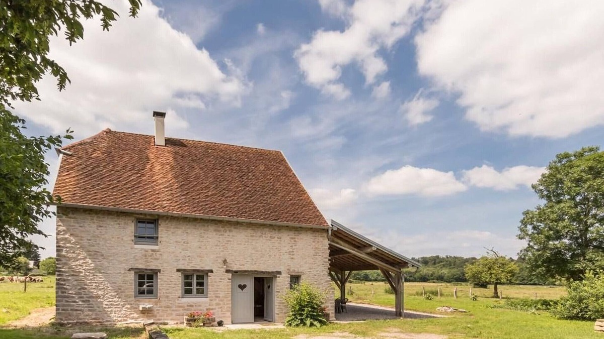 Saint-Sulpice Cottage | Cottage in the Valley, private garden, capacity 6 pers.