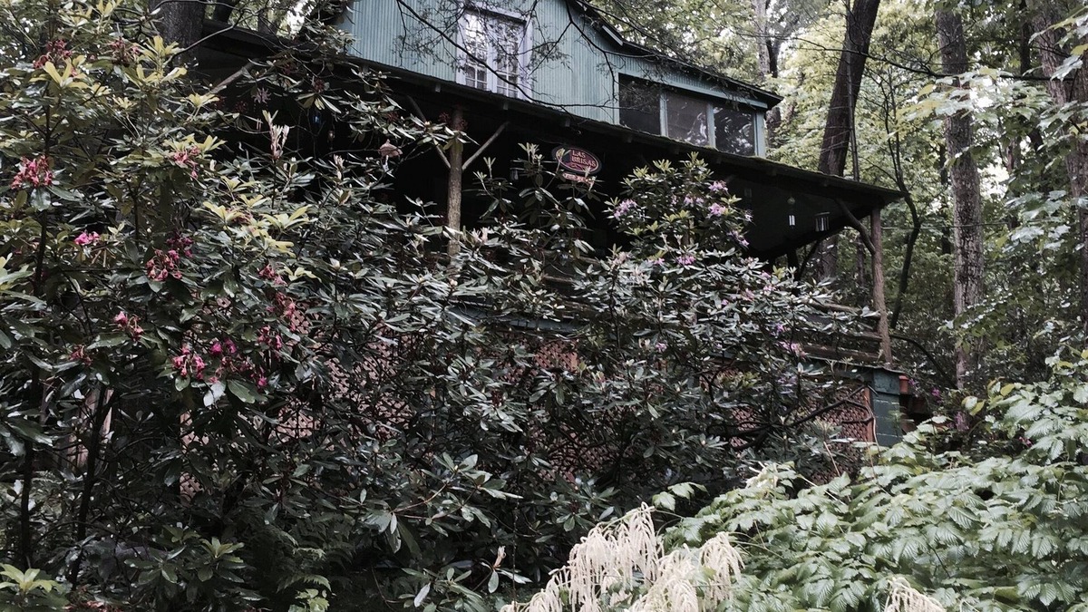 Mount Gretna Cottage | Cottage In The Woods Close To Hershey PA