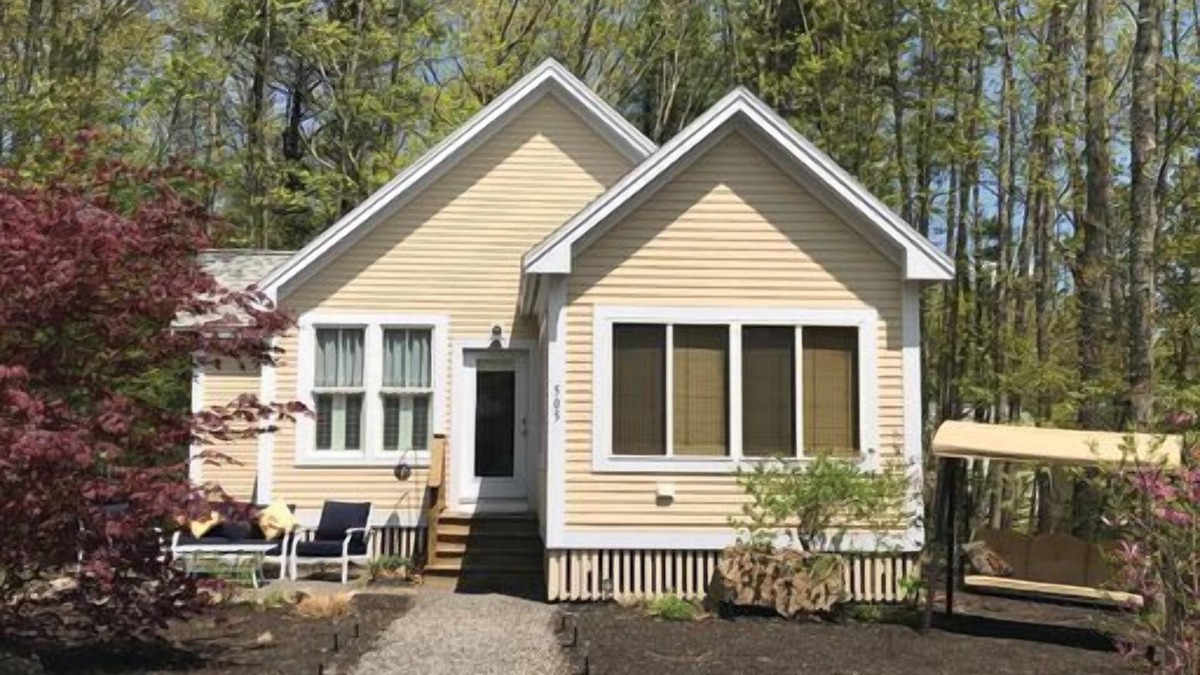 Seaglass Village Cottage | "Cottage in the Woody" at Seaglass Village Cottages