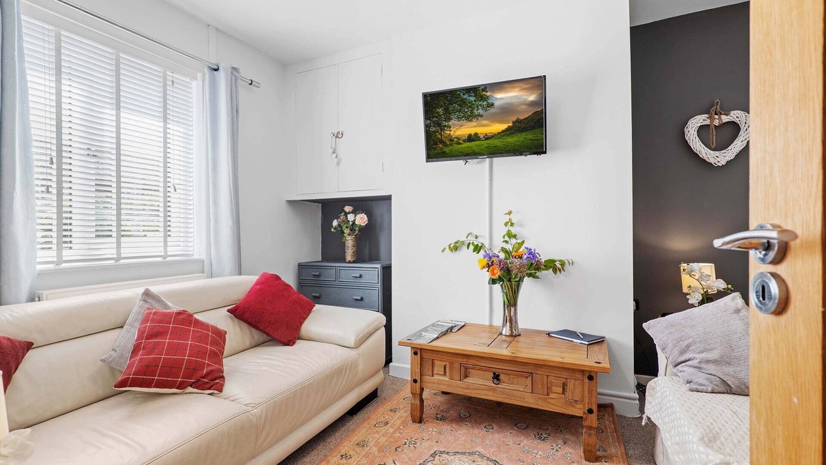 Evesham House | Cottage In Worcestershire