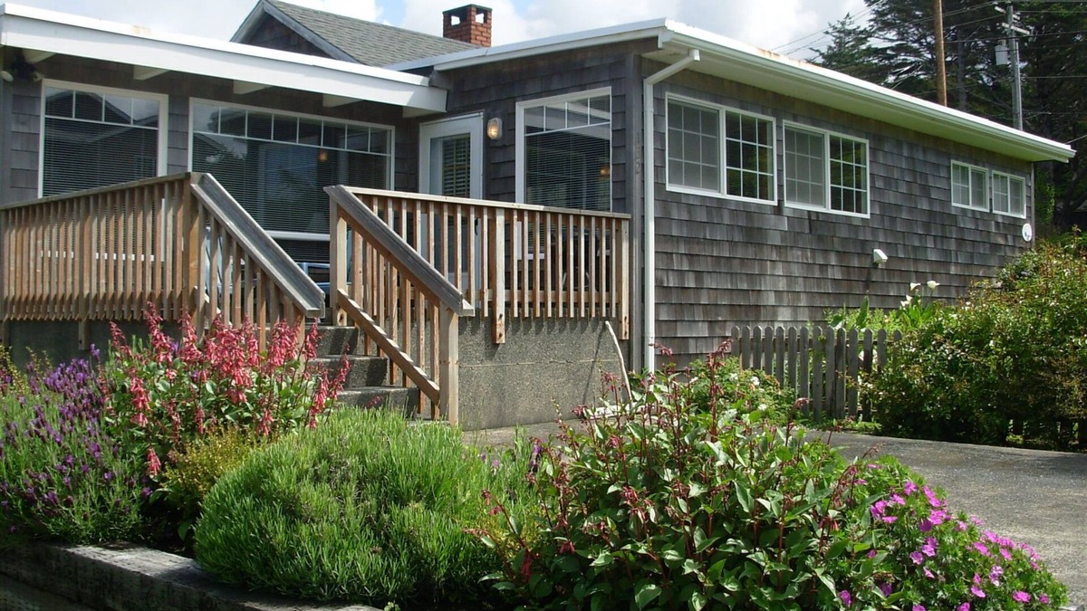 Tolovana Park House | Cottage Inn-Cannon Beach Property Mgmt
