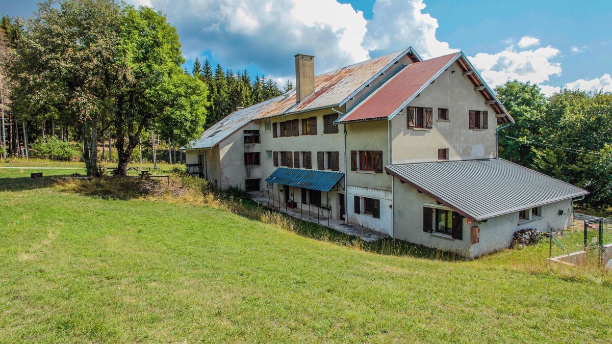 Haut-Valromey Cottage | Cottage 'Jean Macé' with Mountain View and Wi-Fi