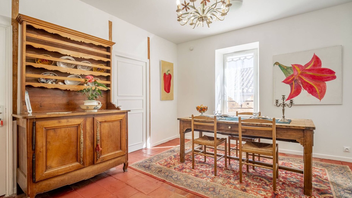 Saint-Jean-de-Barrou House | Cottage 'La Maison Des Remparts' with Private Garden and Wi-Fi